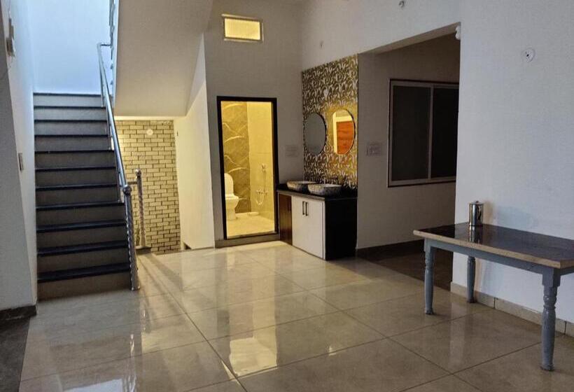 Hotel Neelkanth Prime Retreat, Kekri