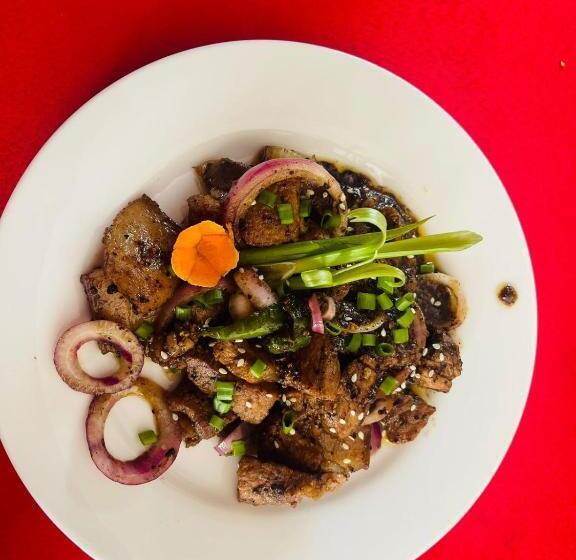 Отель New Laya Neem Resort And Restaurant