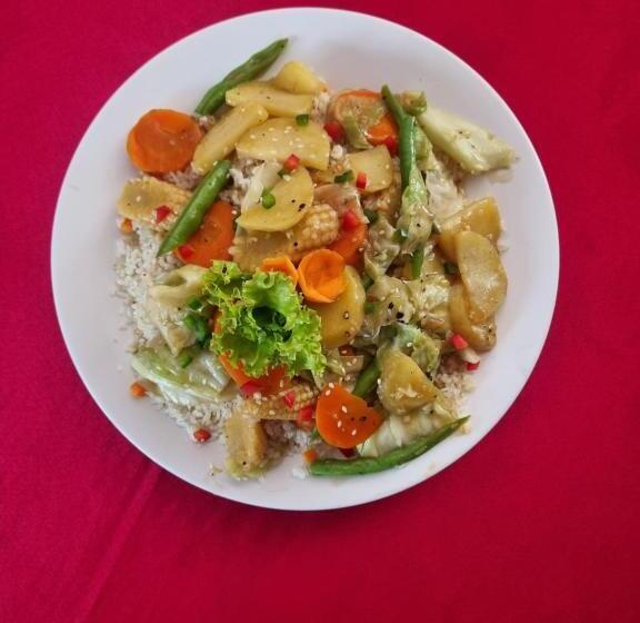 Отель New Laya Neem Resort And Restaurant