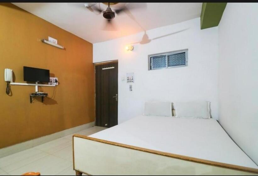 호텔 Nilay And Manjula Banquet