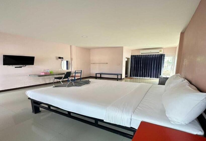 Отель Oyo 75467 Baan Siripornchai2