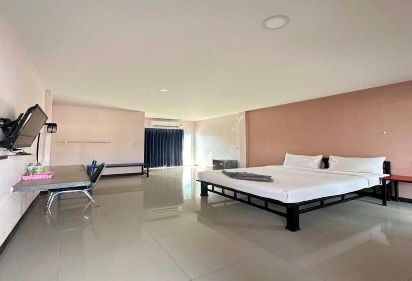 Отель Oyo 75467 Baan Siripornchai2