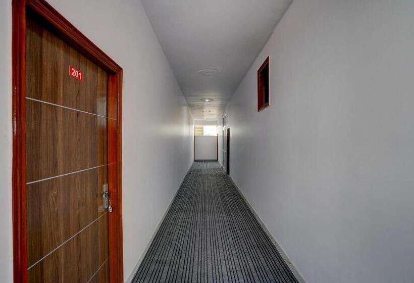 Отель Oyo Kanak Residency