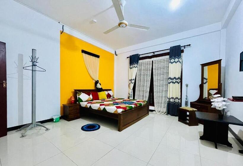 酒店 Rathnayake Rest