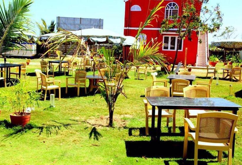 בית מלון כפרי Rose Beach Resort