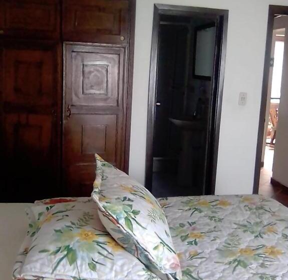 هتل Salamandra Tunja