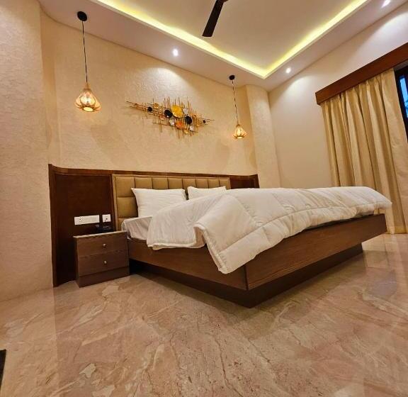 호텔 Savera Seafront