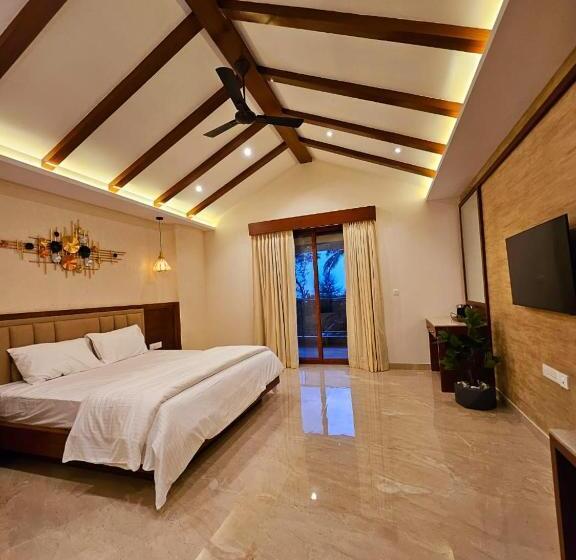 호텔 Savera Seafront