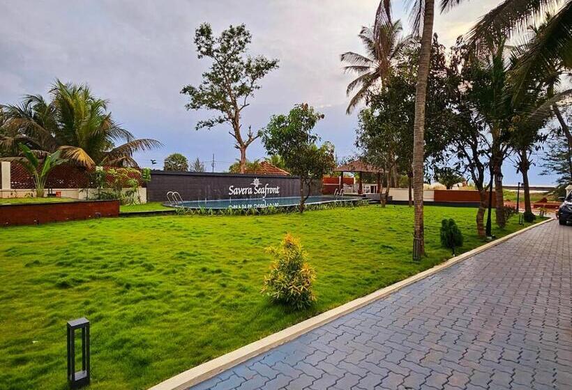 호텔 Savera Seafront