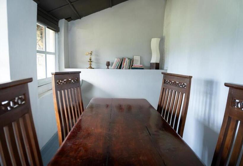 ホテル Beragala Serene Villa