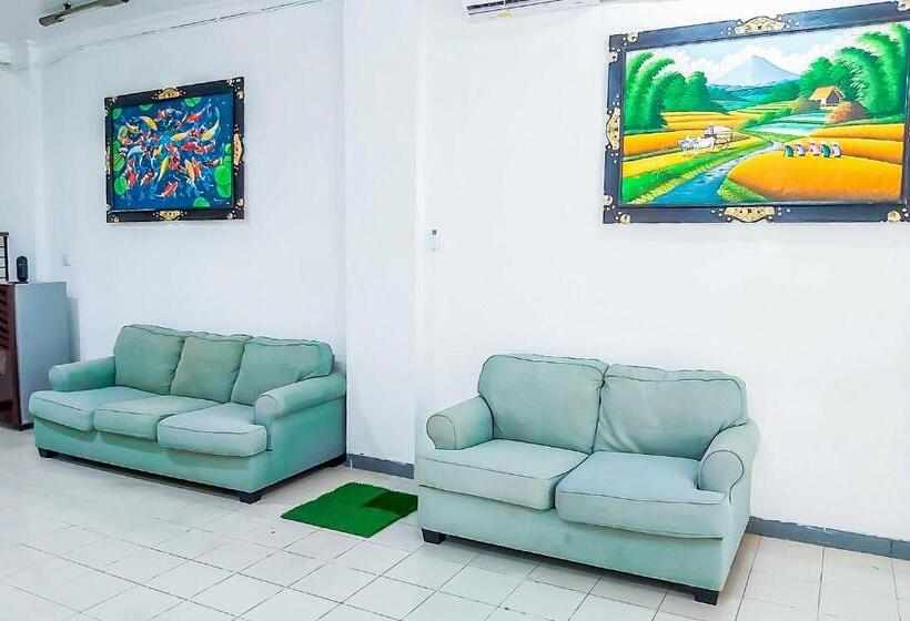 בית מלון כפרי Shooting Star Hostel Kuta Redpartner Mixed Dormitory