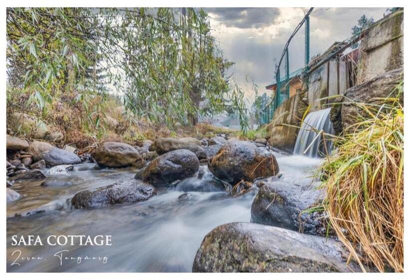 호텔 Snow Resort Gulmarg