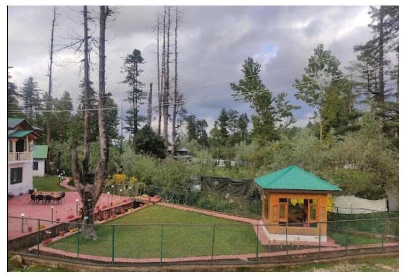 호텔 Snow Resort Gulmarg