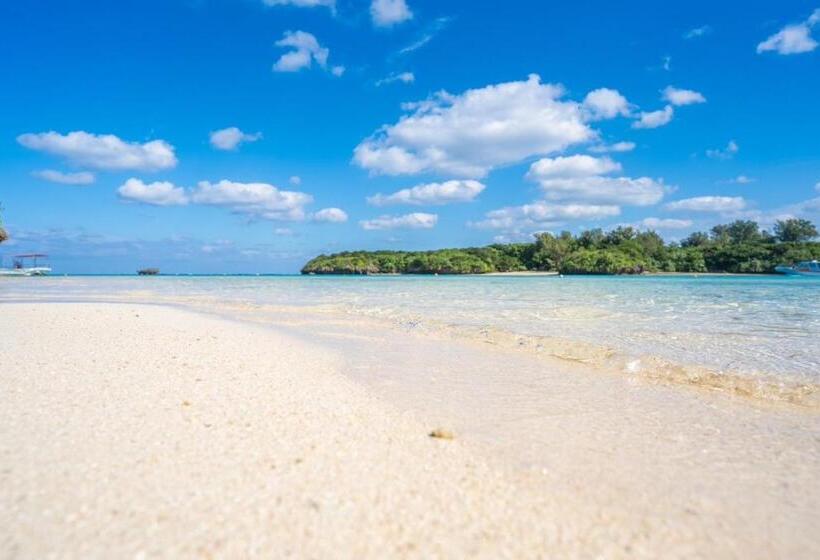 בית מלון כפרי Solaiz Ishigaki Island