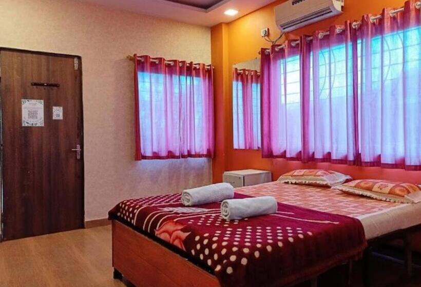 בית מלון כפרי Strawberry Vacations Villa