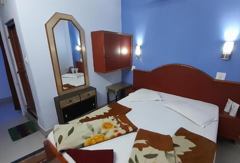 호텔 Swapanlok, Couple Friendly