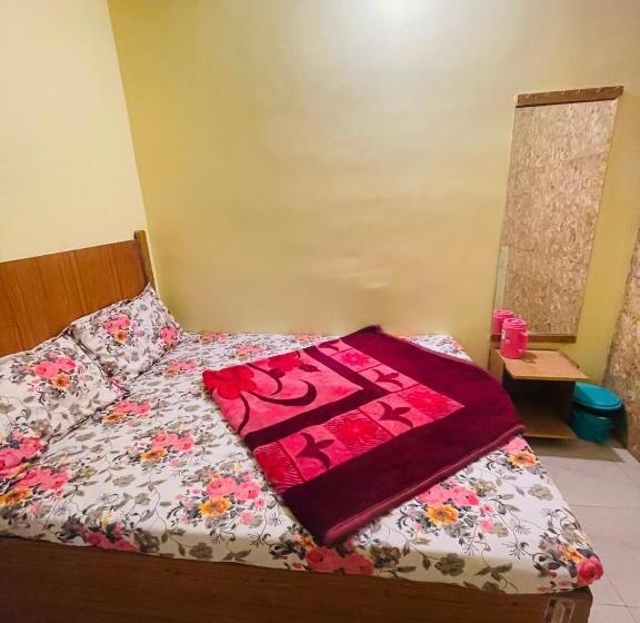 ホテル The Golden White House