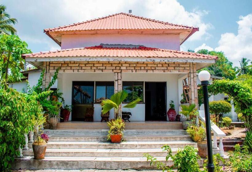 בית מלון כפרי The Rock Ocean View