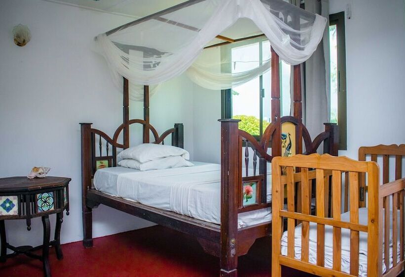 ホテル The Rock Ocean View