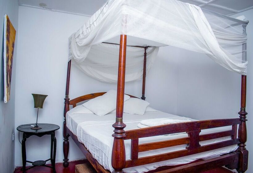 בית מלון כפרי The Rock Ocean View