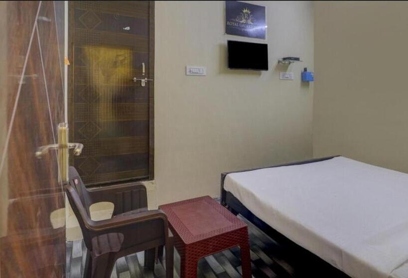 هتل The Royal Galaxy