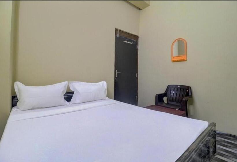 هتل The Royal Galaxy