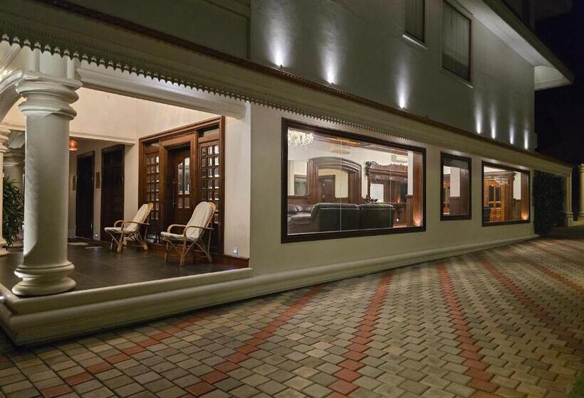 בית מלון כפרי Travann