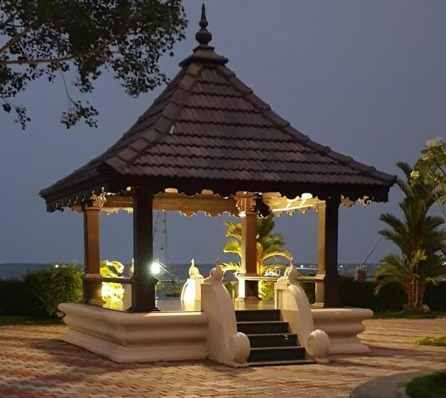 בית מלון כפרי Travann