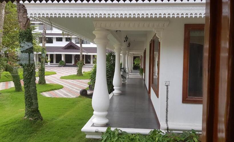 בית מלון כפרי Travann