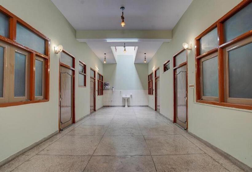 Oyo Bird View Hotel & Cafe