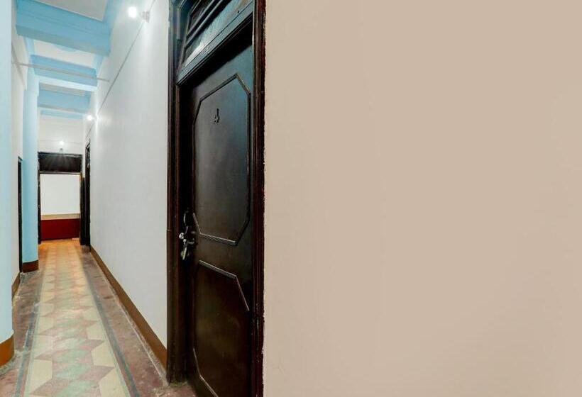 Super Hotel O Mannat