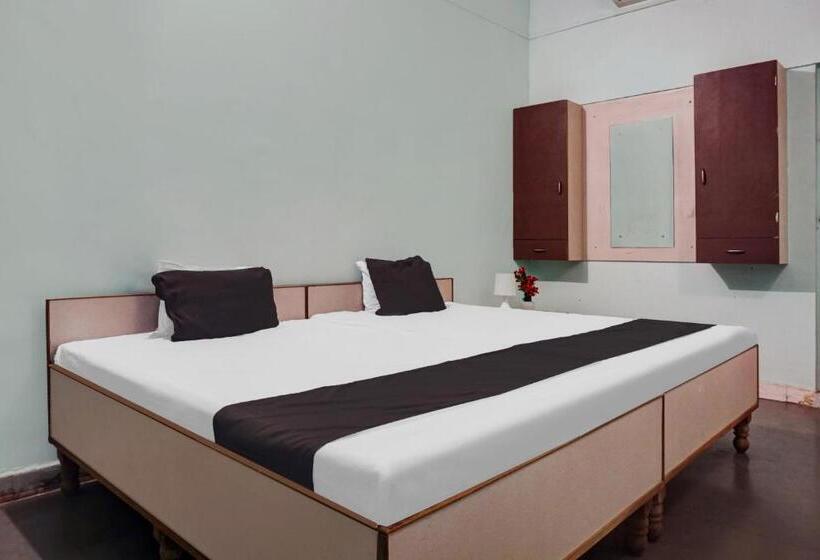 Oyo Sangameshwar Hotel & Lodging