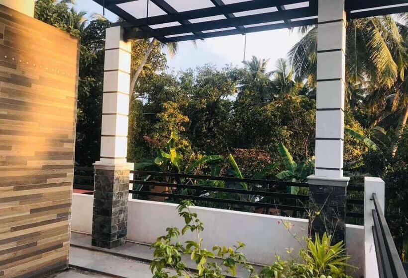 Пансион Amelie Villa