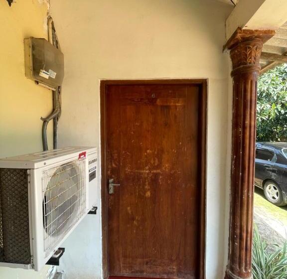 膳宿费 Bhawana Canal View Resort