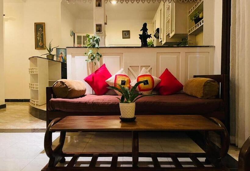 펜션 Christine Villa