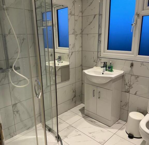 膳宿费 Divine Touch