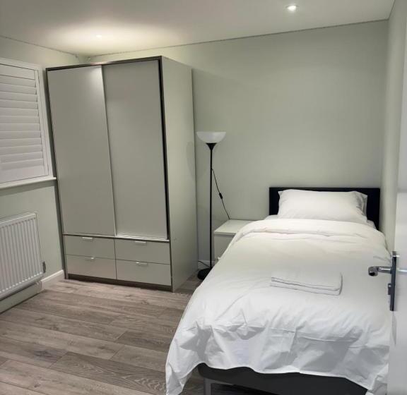 膳宿费 Divine Touch