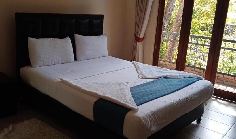 بنسيون Ecohanthana Mountain Lodge