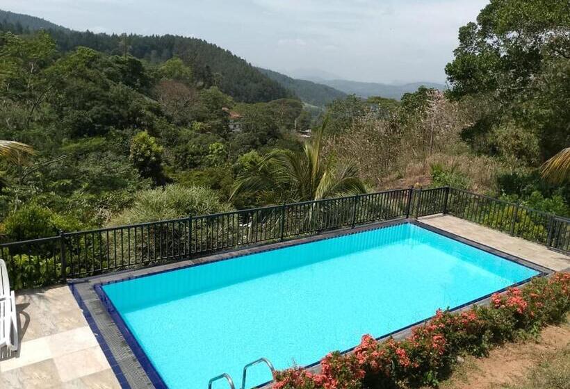 بنسيون Ecohanthana Mountain Lodge