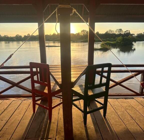 پانسیون Happy Bangalow Riverside