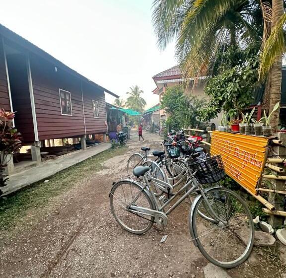 Пансион Happy Bangalow Riverside