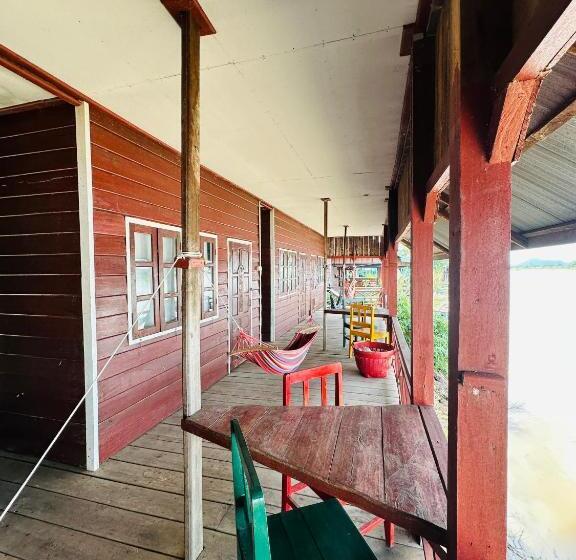 Пансион Happy Bangalow Riverside