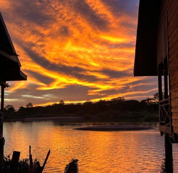 Пансион Happy Bangalow Riverside