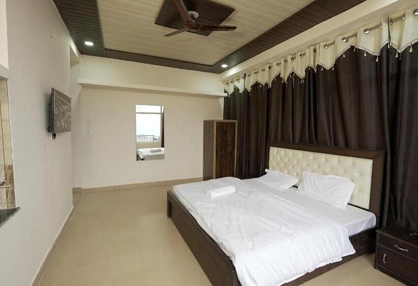 بنسيون Himvalley Luxury Health And Fitness Retreat