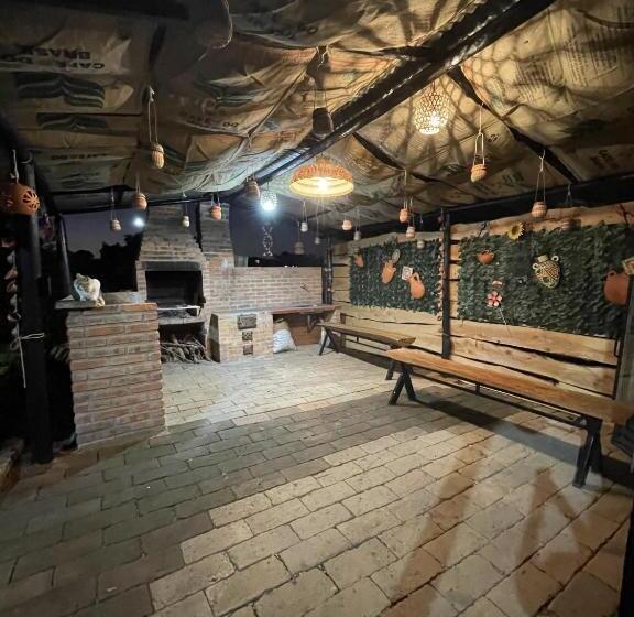 פנסיון Hostal Greenlandomesa