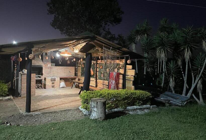 پانسیون Hostal Greenlandomesa