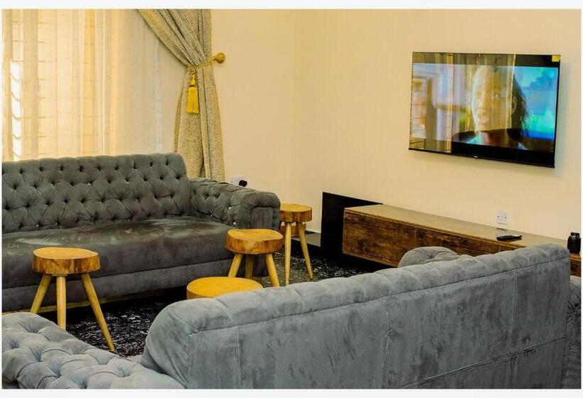 پانسیون House 7a