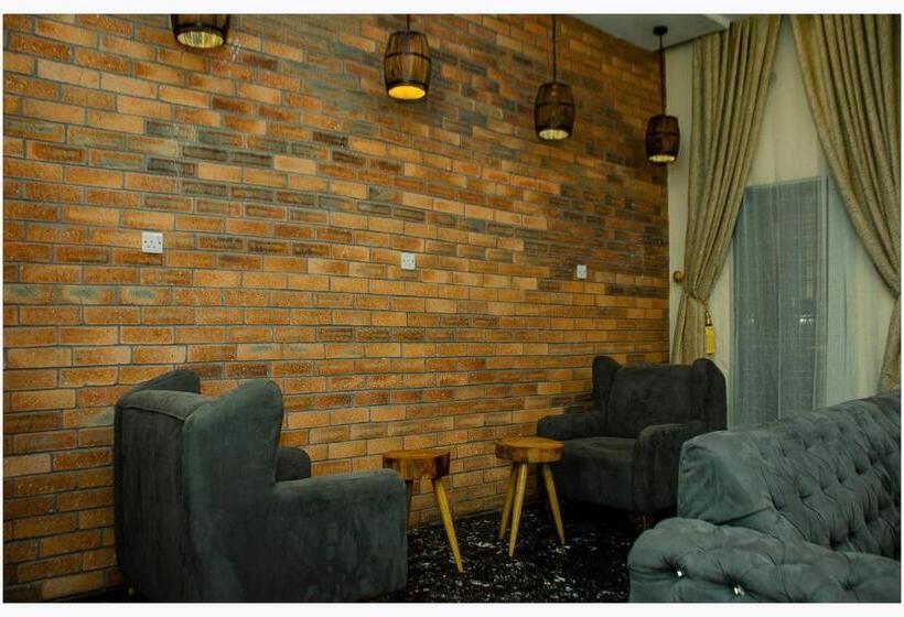 پانسیون House 7a