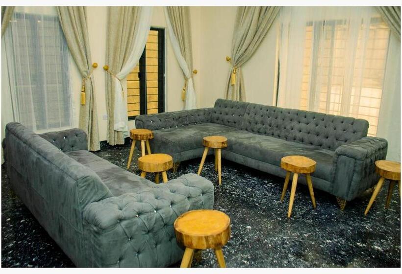 پانسیون House 7a