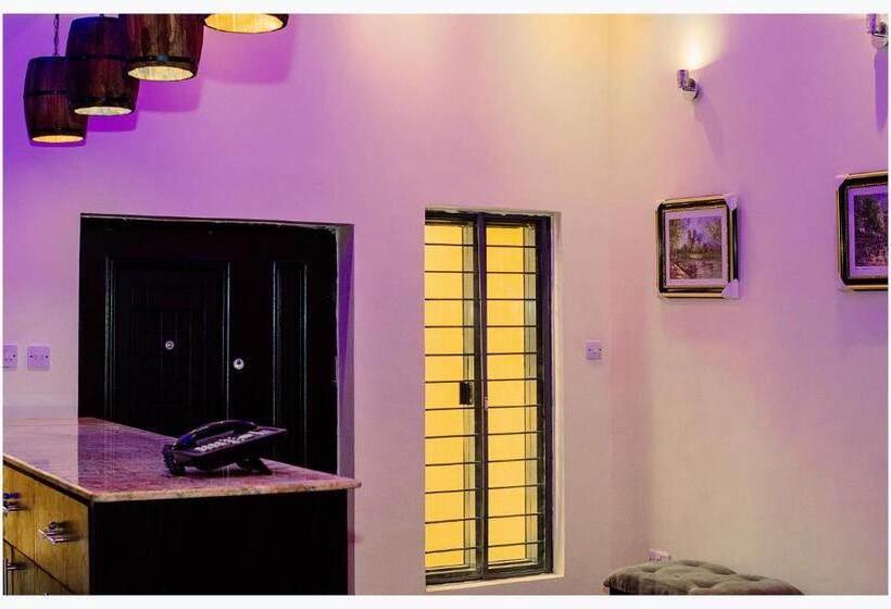 پانسیون House 7a